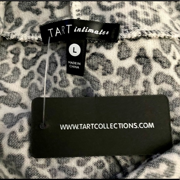 NWT Tart Intimates Leopard Print Hoodie & Shorts - Picture 4 of 5